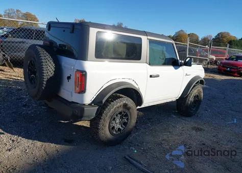 2023 Ford Bronco Wildtrak z USA, uszkodzony, nr VIN 1FMDE5CP2PLB61656